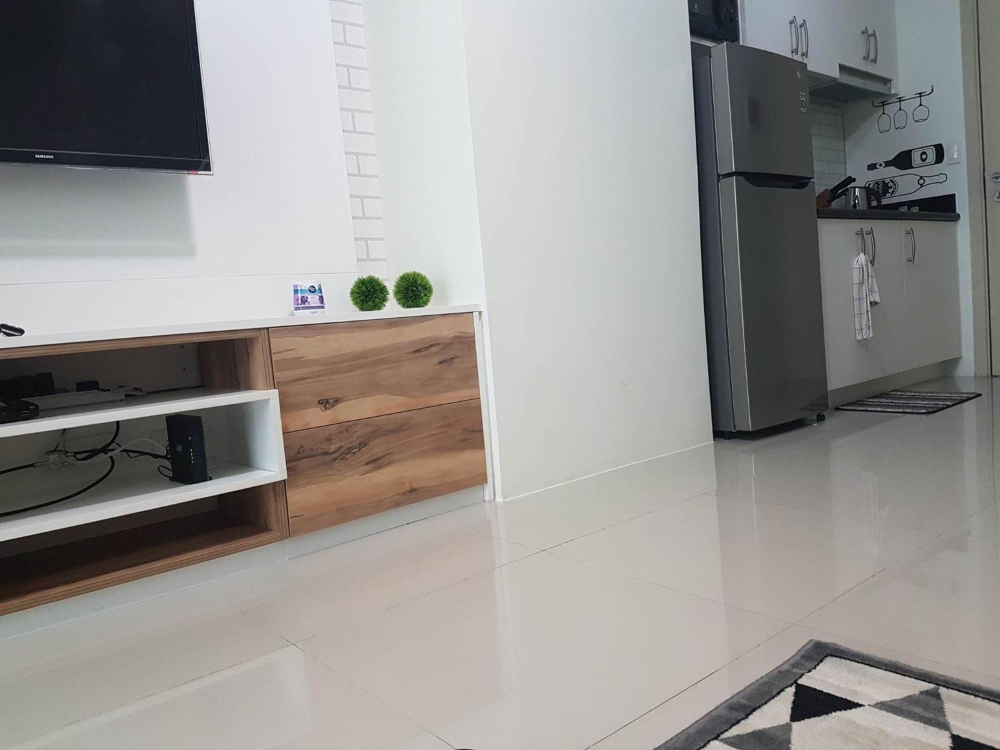 Linda'S Condo Manila Bilik gambar